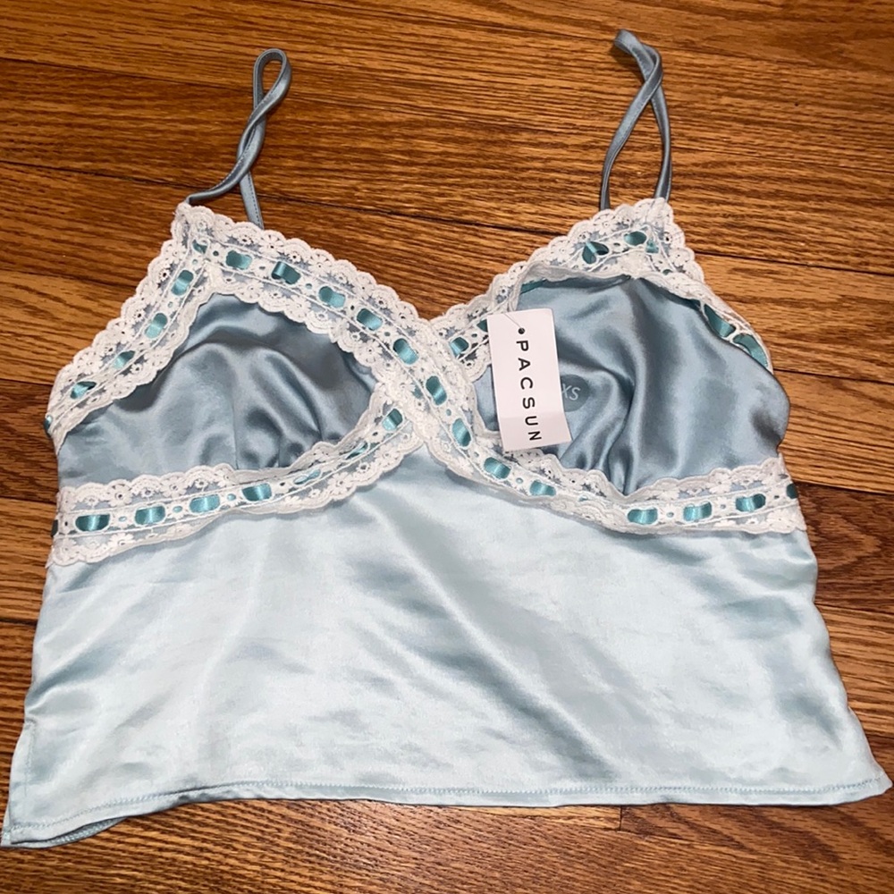 very cute pac sun silk blue crop top never before worn size xs
